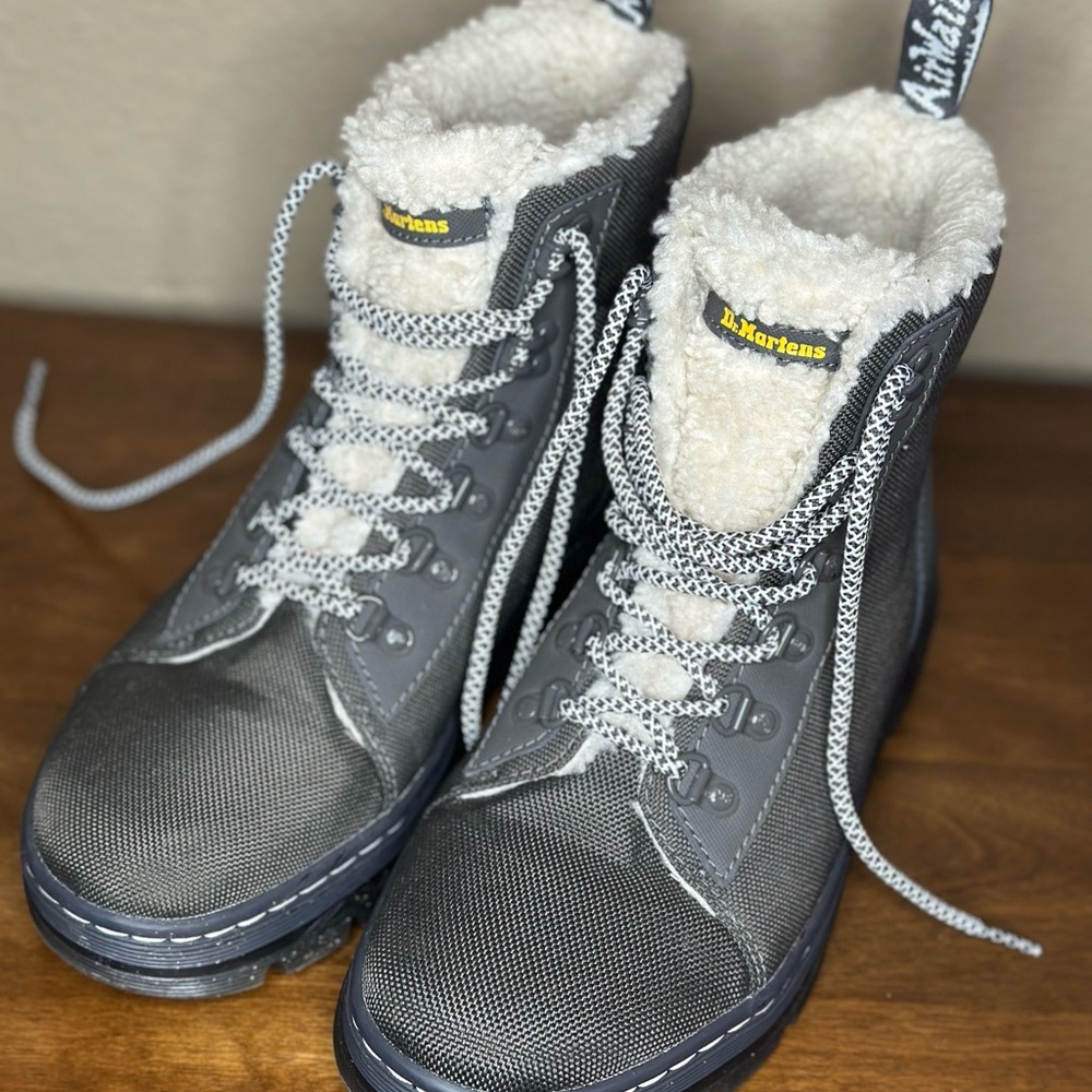 Dr. Martens Gunmetal Combs Faux Fur Lined Boots - women’s size 9